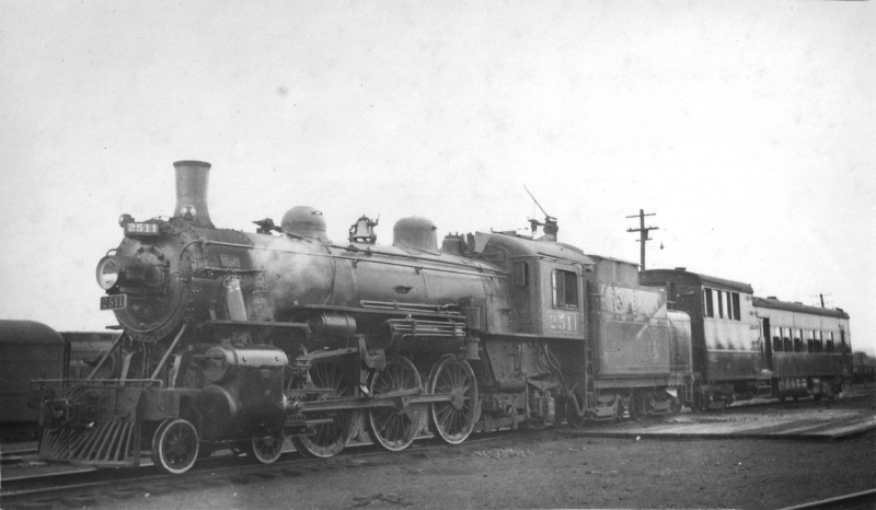 File:DAR2511 & Dynamometer Car SGM-B0048.jpg