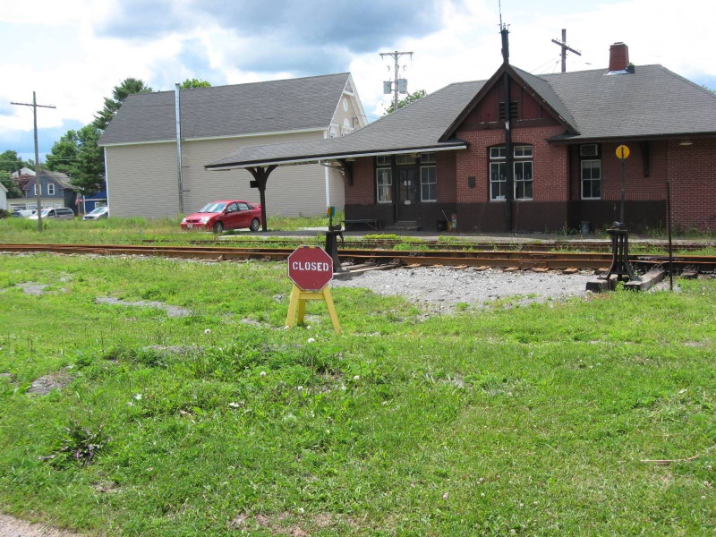 File:Hantsport Station 2009 a.jpg