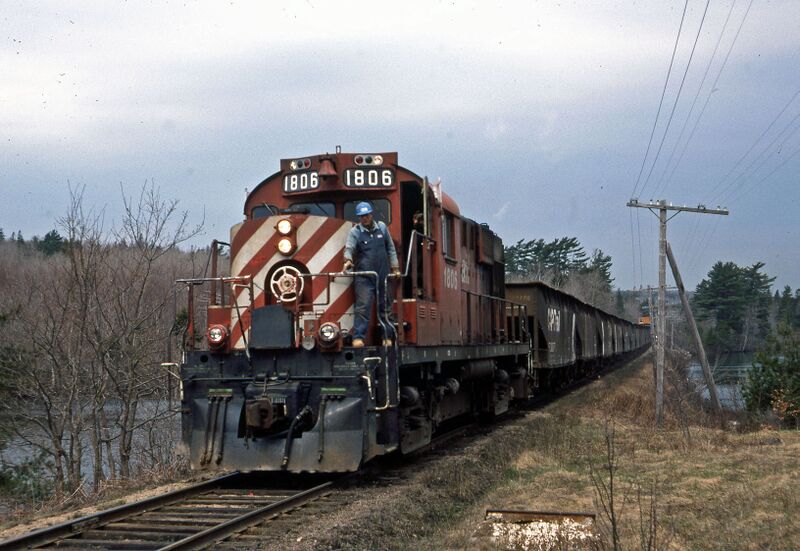 File:Ian Pyatt CP1806 1985-05-10 Mt Uniacke LS.jpg