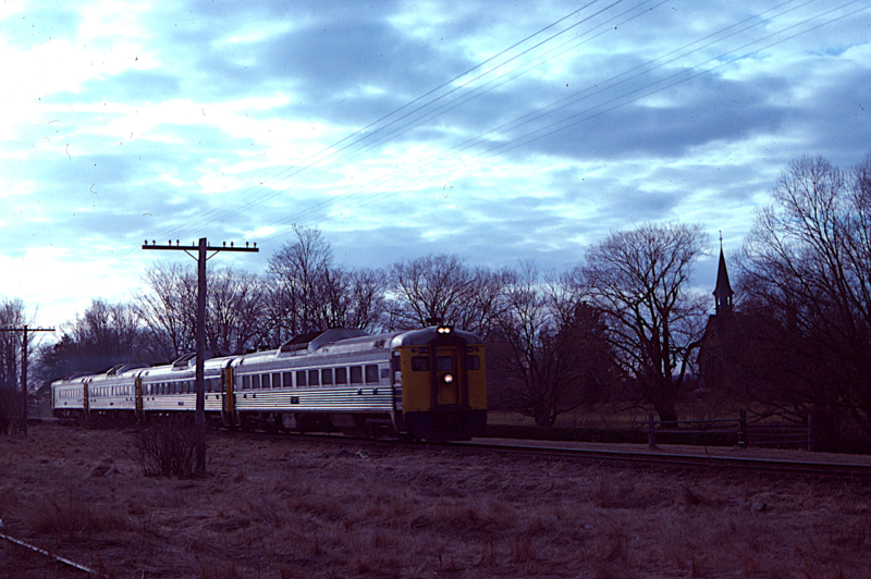 File:VIA 4 RDCs Grand Pre.png