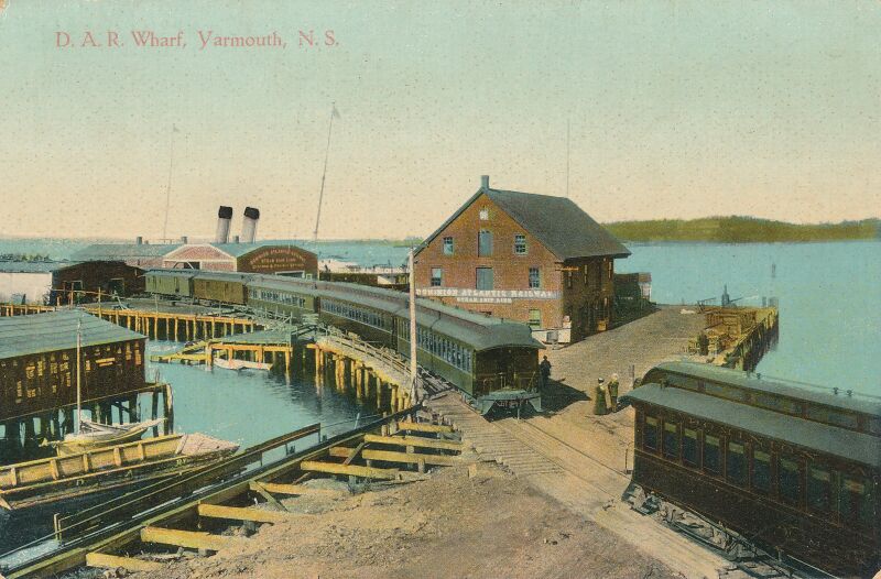 File:Yarmouth Wharf Postcard.jpg