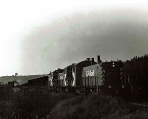 8137 with gypsum train at Mantua.jpg