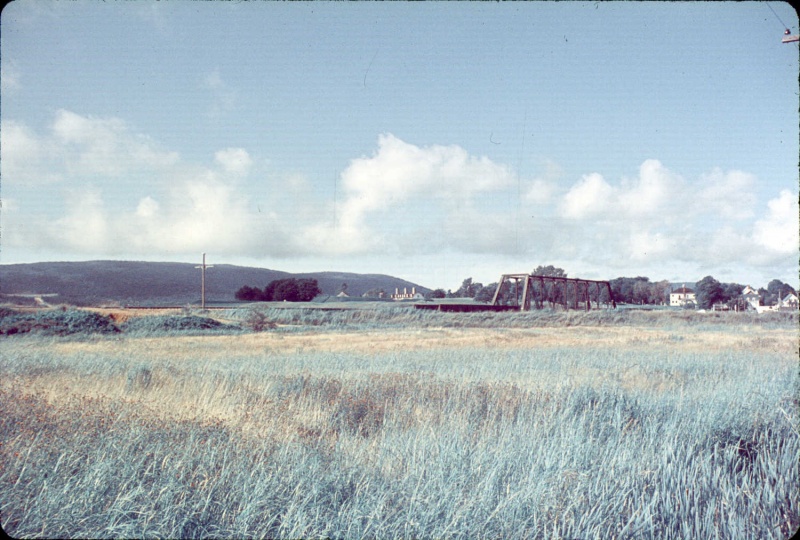 File:Annapolis Royal Bridge 1973 a.jpg