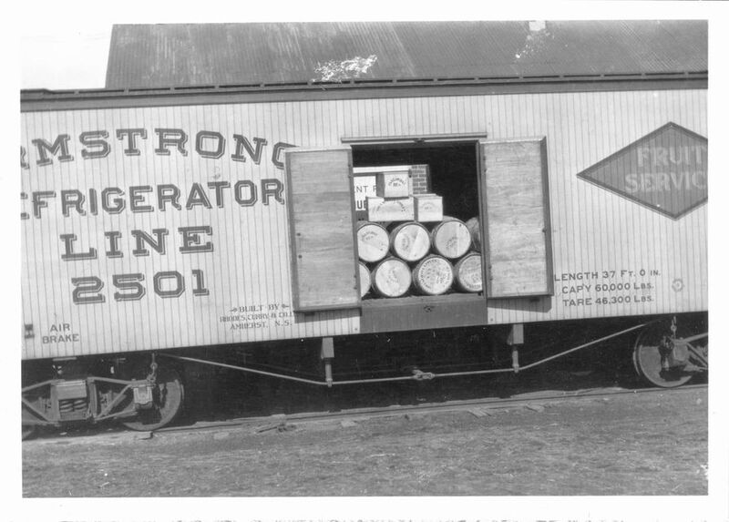 File:Armstrong Reefer 2501.jpg