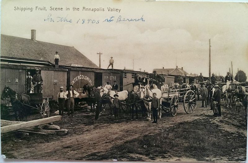 File:BerwickStation1890s.jpg
