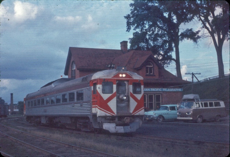 File:CPR9057f at Windsor 1967.jpg