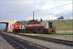 CPR 8133 & 8137 Windsor 1977-05-27.jpg