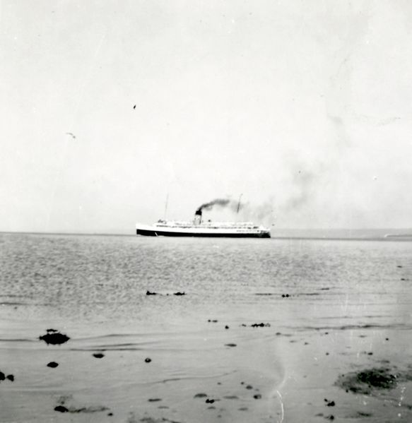 File:CPSS Princess Helene departing Digby Circa 1961.jpg