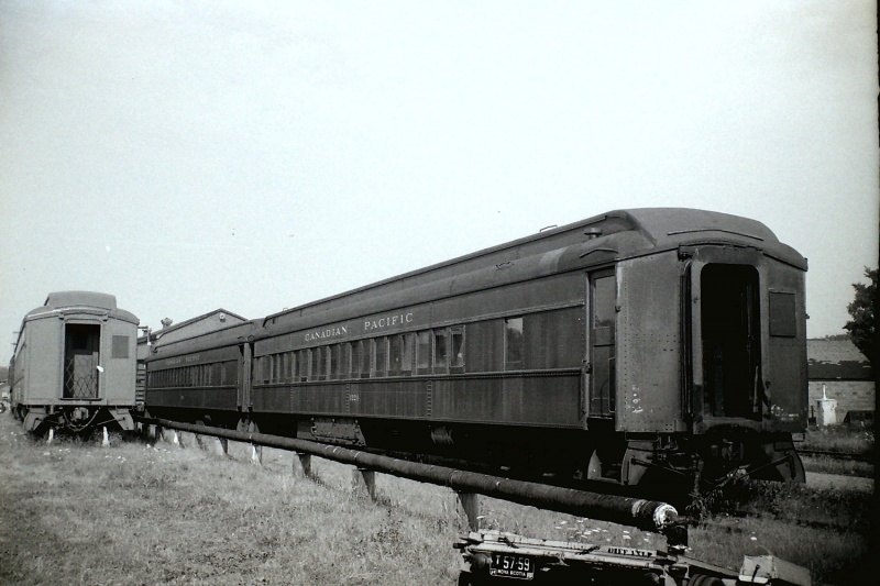 File:CP 1324, 1303 Kentville NS Aug 10, 1971.jpg