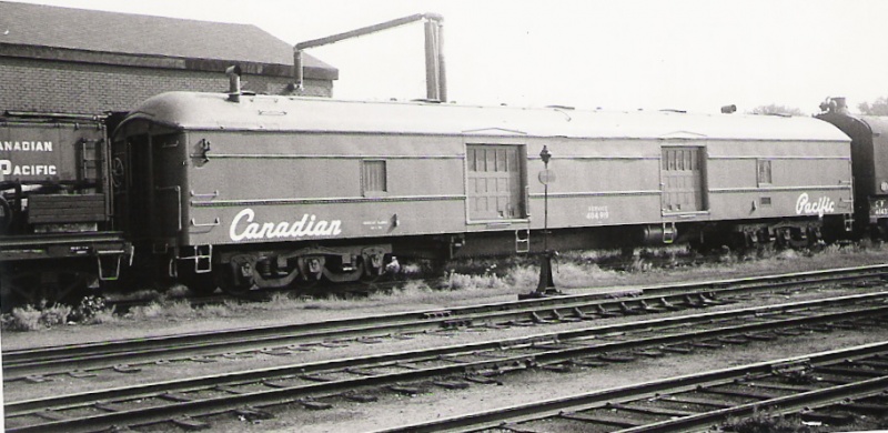 File:CP 404919 Kentville NS Aug 10, 1971.jpg