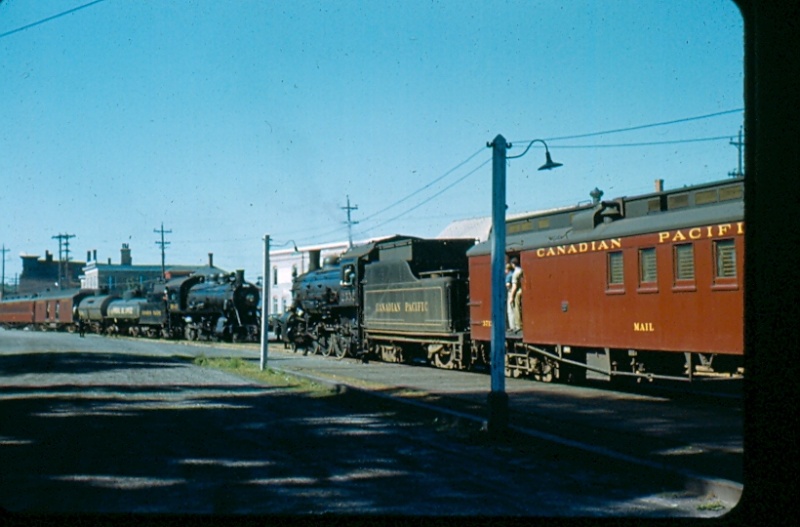 File:DAR1040-2552.jpg