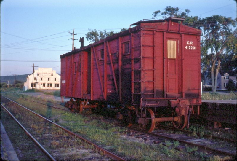File:DAR412201a.jpg