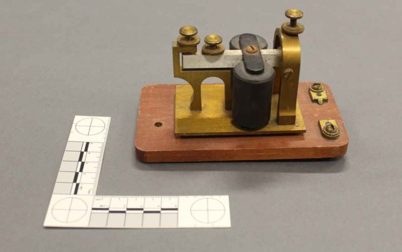 File:DARTelegraph02D.jpg