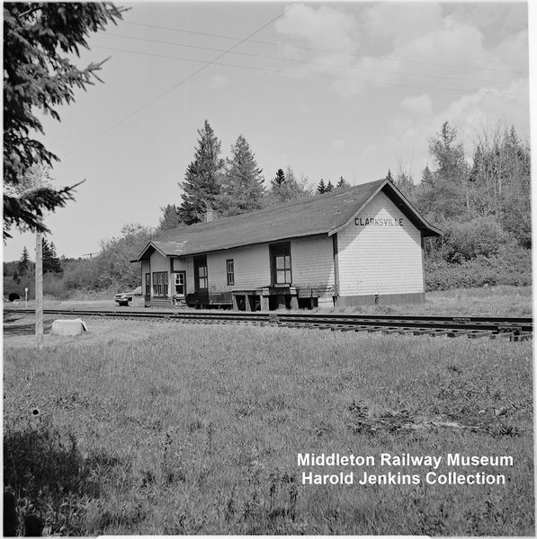 File:DAR - Clarksville Station-Harold Jenkins-Unknown Date-June1959.JPG