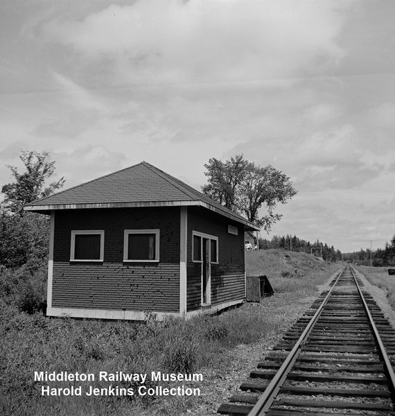 File:DAR - Doddridge Station-Harold Jenkins Photo-June1959.JPG