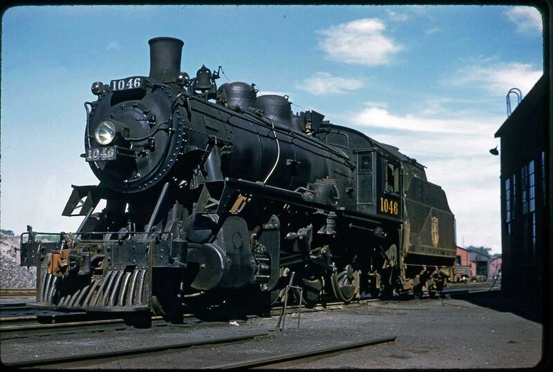 File:DAR 1046 Kentville Turntable Lead.jpg