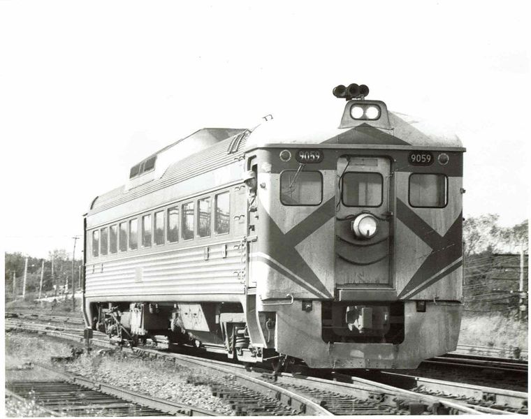 File:DAR Dayliner at Windsor Junction.jpg
