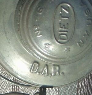 DAR Dietz No. 6 bell bottom lantern Top 1.jpg