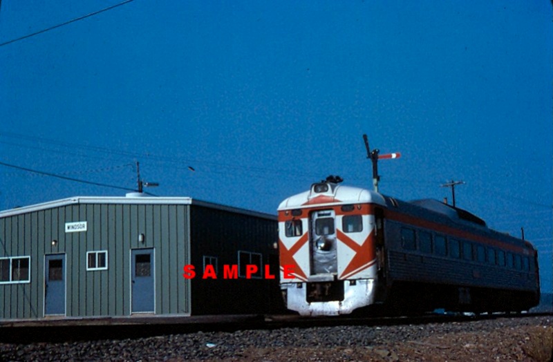 File:Dayliner at Windsor 1975 b.jpg