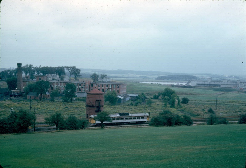 File:Dayliner at Windsor Water Tower 1961.jpg