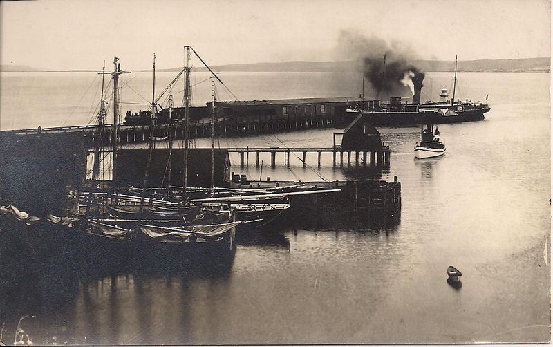 File:Digby Long Wharf with SS Monticello DAR Ferry.jpg