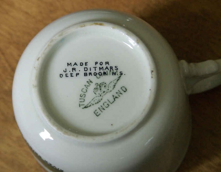 File:Ditmars Cup Bottom.jpg