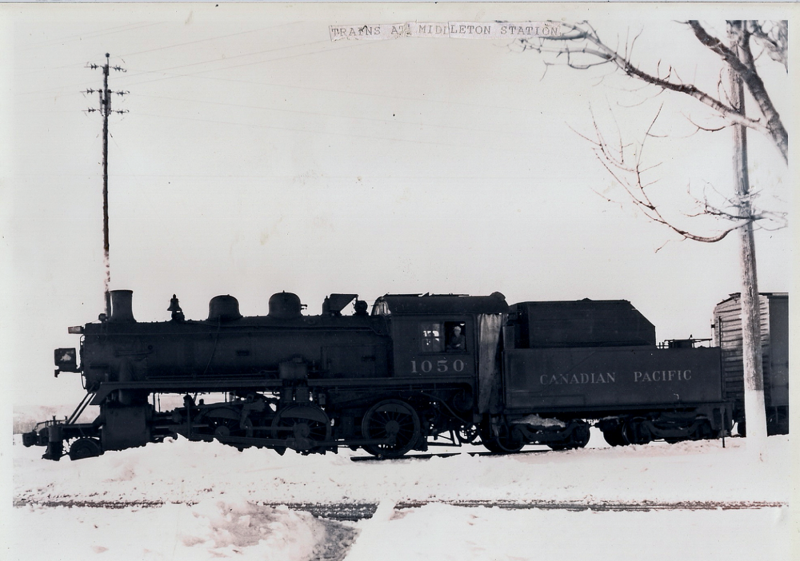 File:Engine 1050 Middleton Late 1950s.png