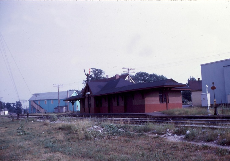 File:Hantsport NS depot 7-18-1975 151.jpg