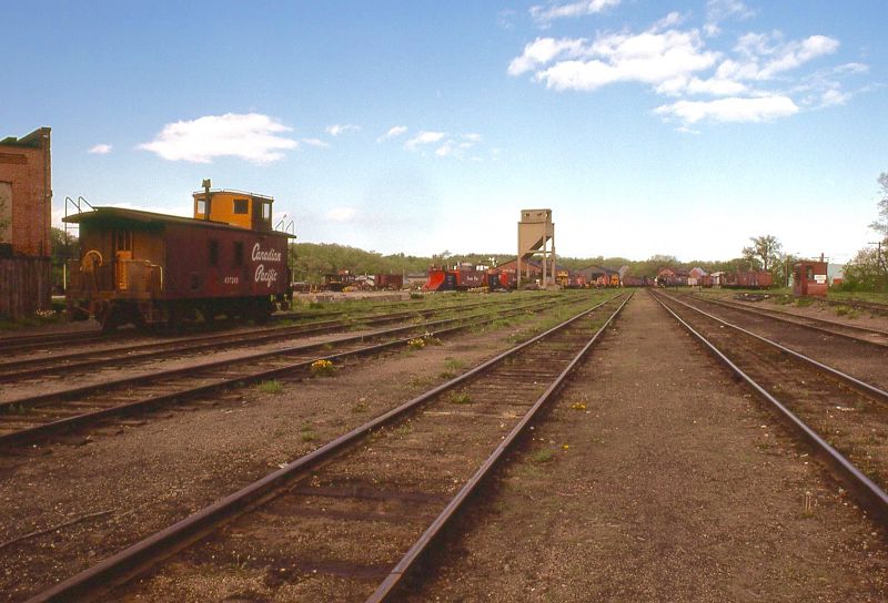 File:Kentville, Nova Scotia, 26 May '77.jpg