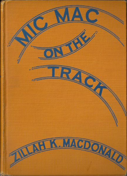 File:MicMacontheTrack.jpg