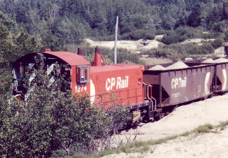 File:Roundhill may 1987.jpg