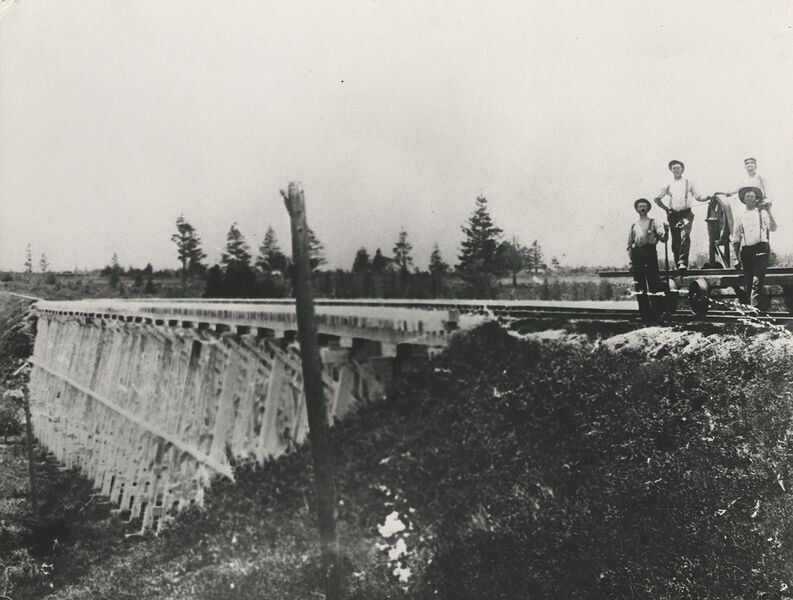 File:Saulnierville.jpg