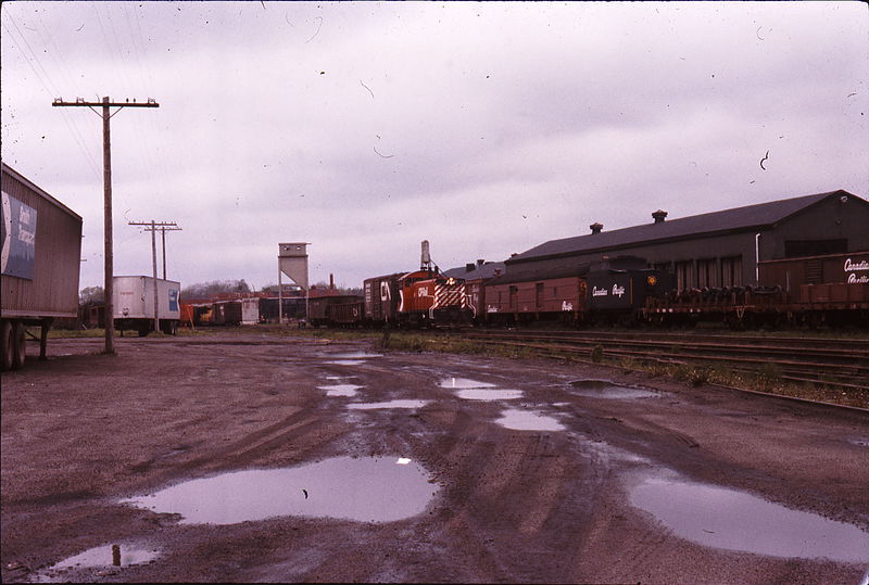 File:Slide 30 - 20 may 75.JPG