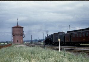 Train No. 98 Windsor 1954.jpg