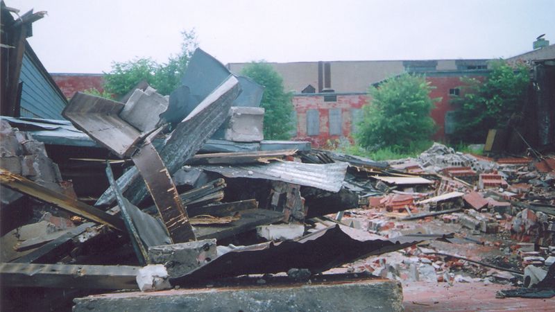 File:Tupper7.jpg