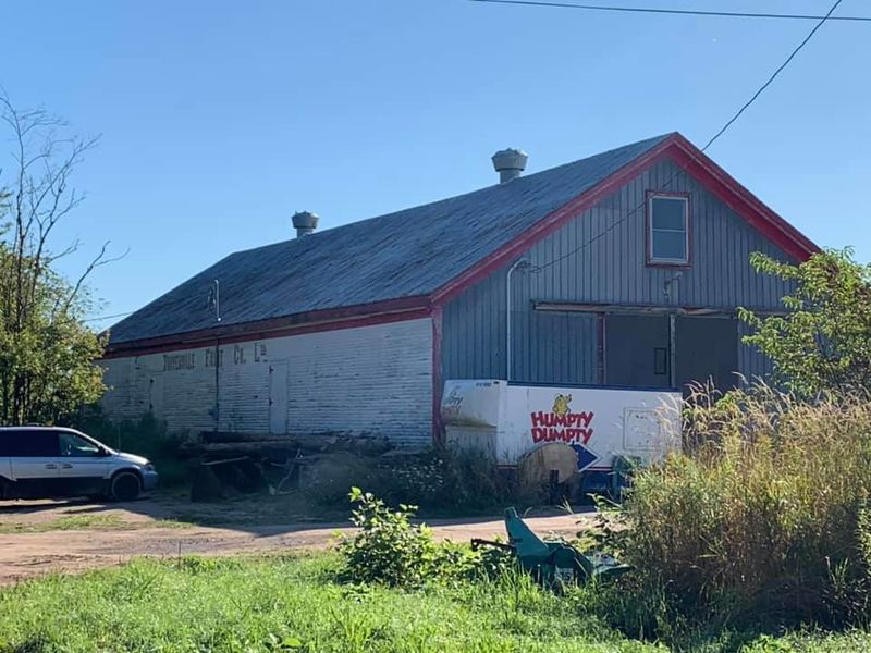 File:Tupperville Fruit Company 01.jpg