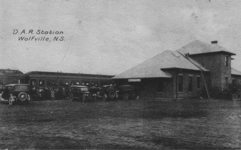File:Wolfville Station 1930.jpg